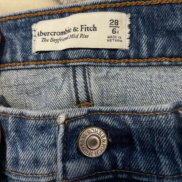 A&F BOYFRIEND MID RISE - Picture 3 of 3